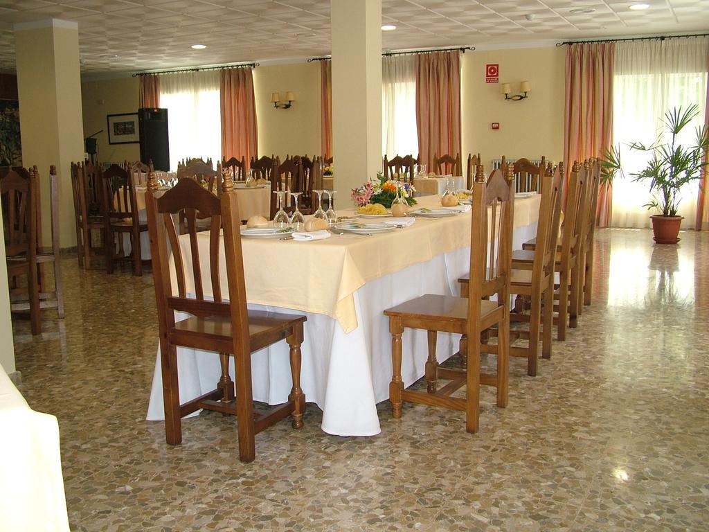 Hotel Rio Piscina Priego De Cordoba Exterior photo